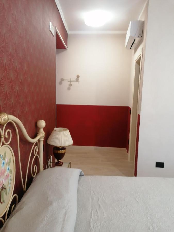 B&B Villa Preziosa Lago Maggiore Lesa Exterior foto